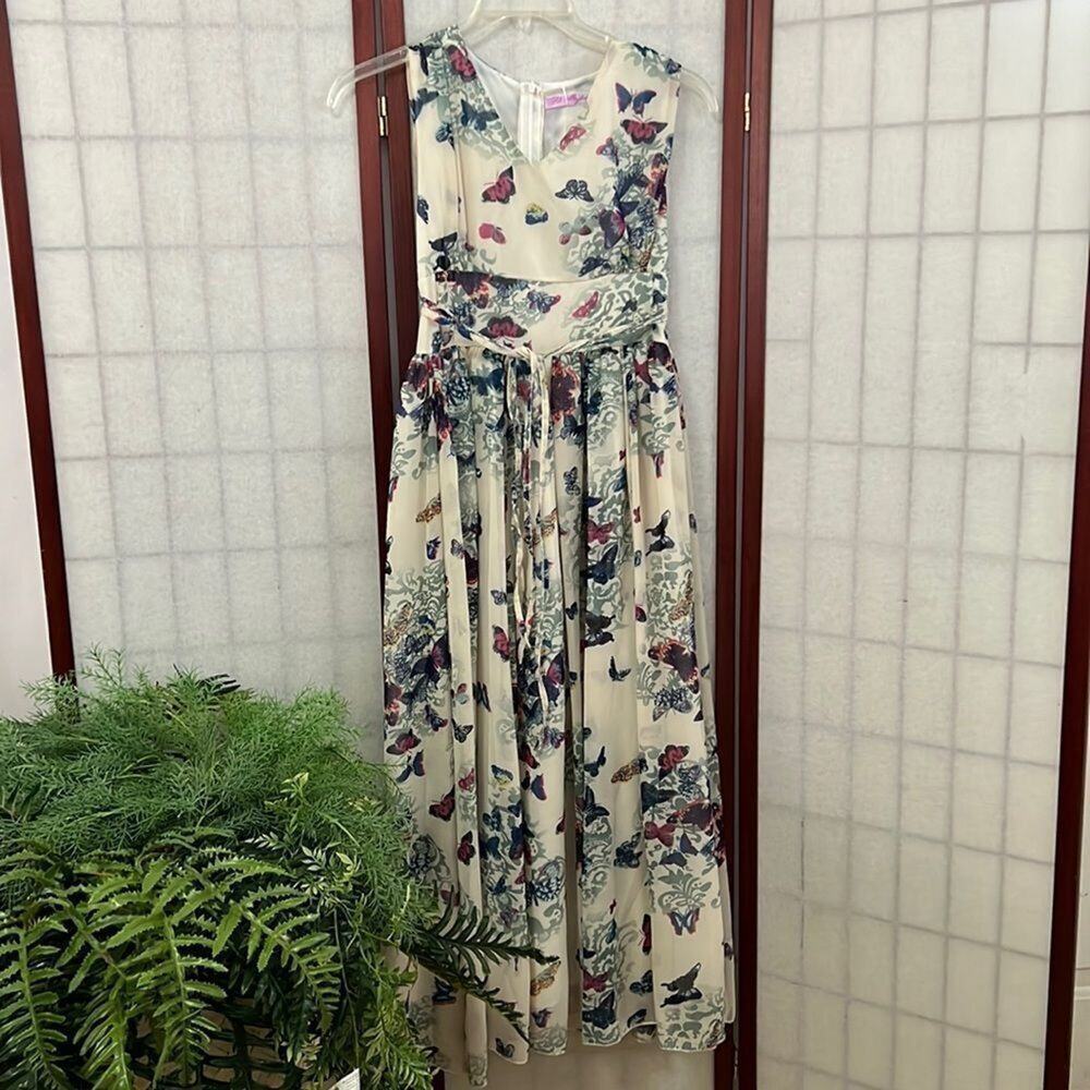 NWT FELT MAGLIETTA‎ BUTTERFLY DETAIL SIZE L